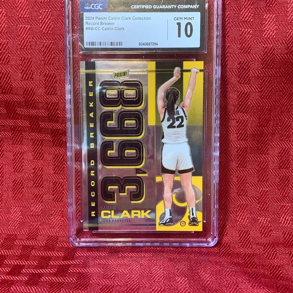 Caitlin Clark Record Breaker Card - Picture 1 of 2
